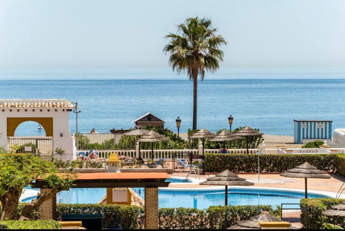Personal Y Coqueto En Primerisima Linea De Playa, En La Costa Del Sol. Puerto De La Duquesa Castillo de Sabinillas Екстер'єр фото