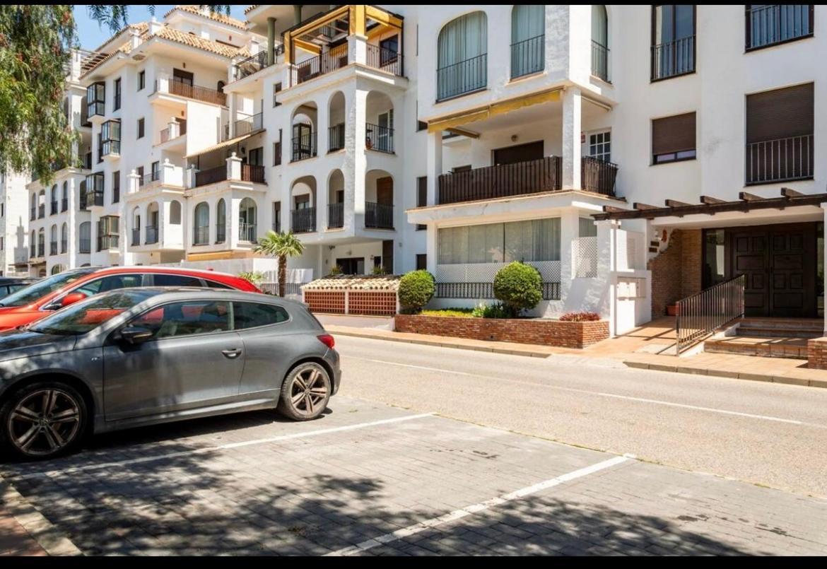 Personal Y Coqueto En Primerisima Linea De Playa, En La Costa Del Sol. Puerto De La Duquesa Castillo de Sabinillas Екстер'єр фото